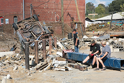 Hurricane Helene Aftermath : North Carolina : Personal Photo Projects : Photos : Richard Moore : Photographer